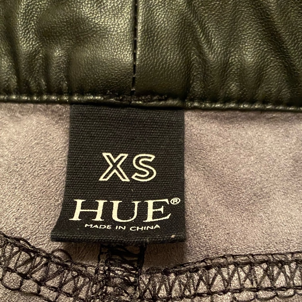 ❤️Hue  X-Small Faux Leather Leggings - Picture 12 of 16